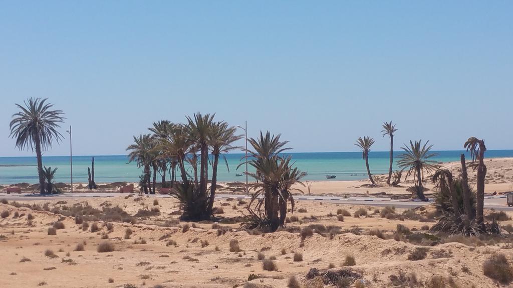 Dar Chick Yahia Ile De Djerba Bed & Breakfast Mezrane Exterior photo